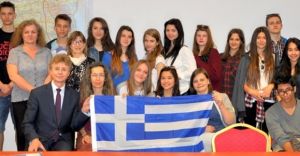 Modzie z Grecji u burmistrza