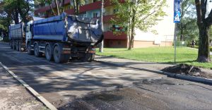 [ZDJCIA] Trwa remont nawierzchni na ulicy Grniczej