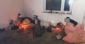 [ZDJCIA] Stranicy miejscy z Czechowic odwiedzaj bezdomnych
