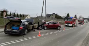 Czoowe zderzenie dwch osobwek na ulicy Kopernika