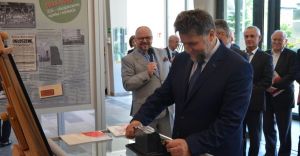 Wystawa z okazji 100-lecia ubezpiecze spoecznych w Polsce