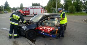 [ZDJCIA] Kolizja na skrzyowaniu Legionw i Orzeszkowej